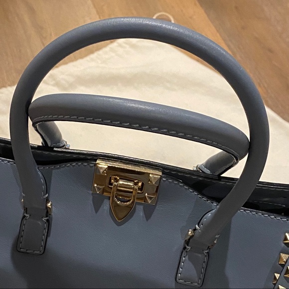 🔹Valentino Rockstud Medium Bag - Picture 3 of 11